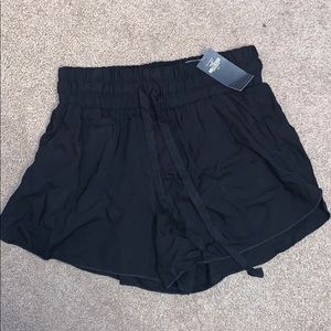 Hollister black flowy shorts